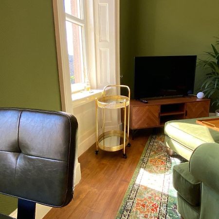 Arbroath Luxury Apartment In Mcm Style Екстер'єр фото