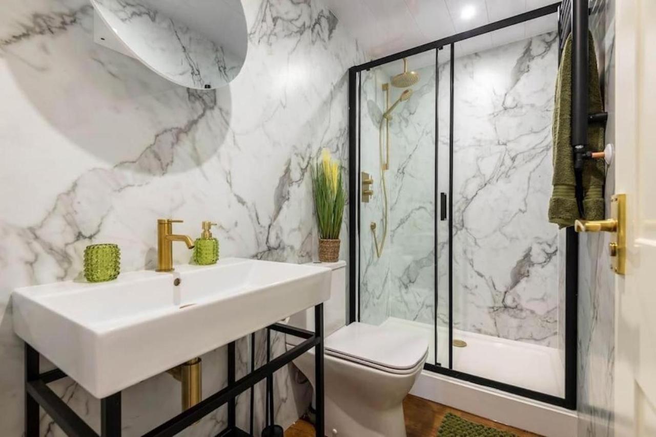 Arbroath Luxury Apartment In Mcm Style Екстер'єр фото